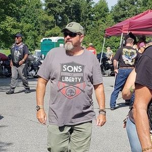 Meet your Posher, Clay